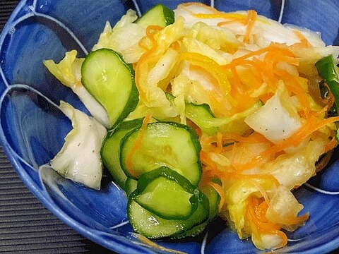 甘味の増した冬野菜で☆　「白菜のゆず漬け」